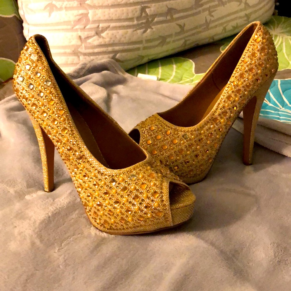 DELICACY Womens Gold -Jewled- Stiletto Heels -Size 10
